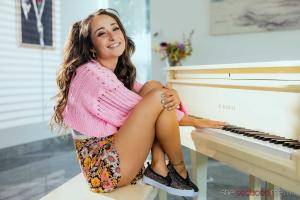 Original 2000 px/ 1334 px