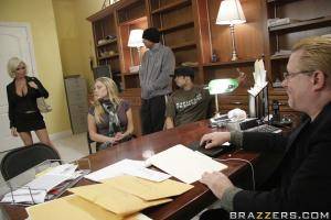 Original 900 px/ 600 px