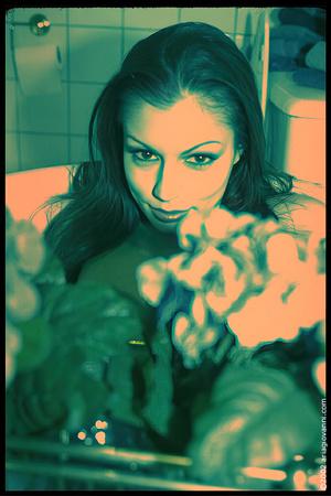 Original 1066 px/ 1600 px