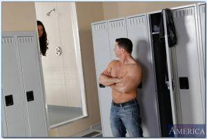 Original 850 px/ 572 px