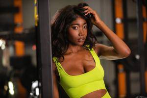 Original 6583 px/ 4389 px