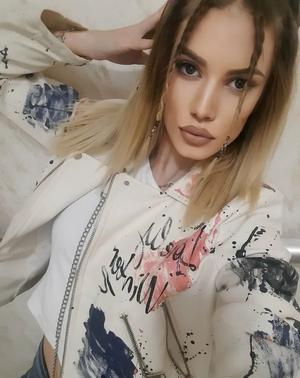 Original 793 px/ 1000 px