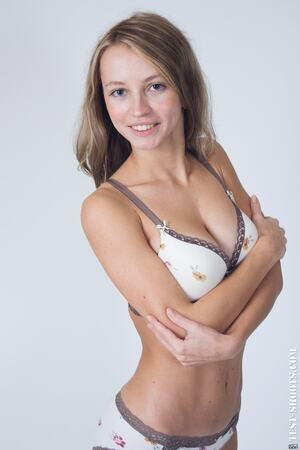 Original 2963 px/ 4445 px