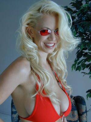 Original 526 px/ 700 px