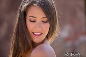 Original 1247 px/ 832 px