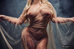 Original 2999 px/ 2000 px