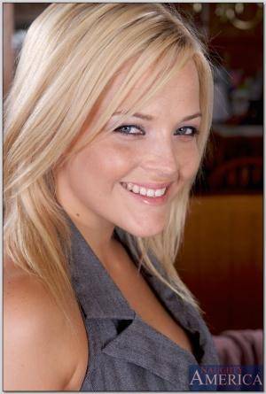 Original 539 px/ 800 px