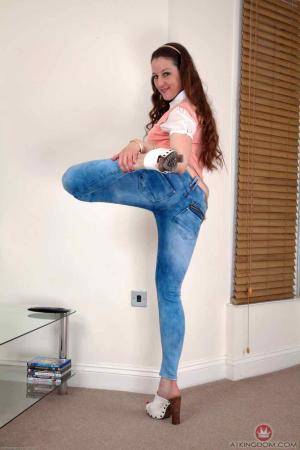 Original 852 px/ 1280 px