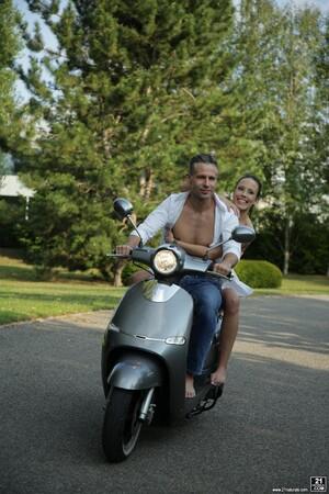 Lexi Layo - Joyride To The Heart