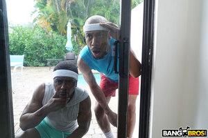 Original 2000 px/ 1333 px