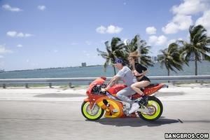 Original 800 px/ 533 px