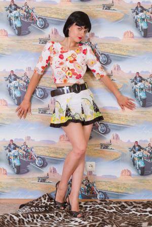 Original 854 px/ 1280 px