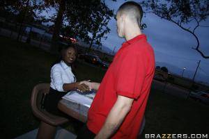 Original 900 px/ 600 px