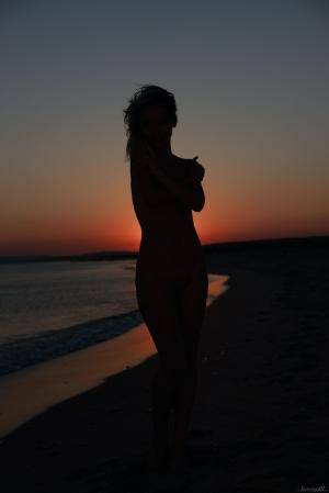 Original 854 px/ 1280 px