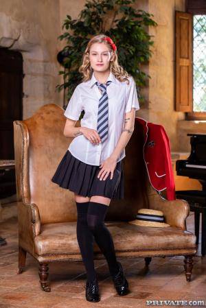 Original 1067 px/ 1600 px