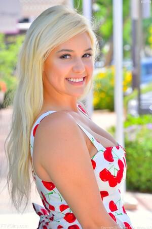 Original 3280 px/ 4928 px