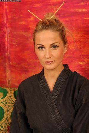 #KaruspPC Kiara Fellone Set 2