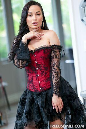 Original 721 px/ 1080 px