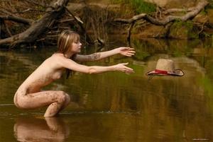 Original 3000 px/ 2008 px