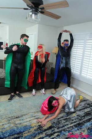 Original 3840 px/ 5760 px