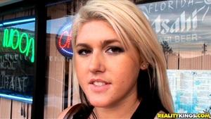 Original 3840 px/ 2160 px