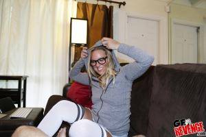 Original 2700 px/ 1800 px