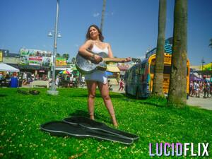 Original 3000 px/ 2252 px