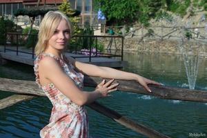 Original 2048 px/ 1365 px