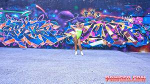 Original 1600 px/ 900 px