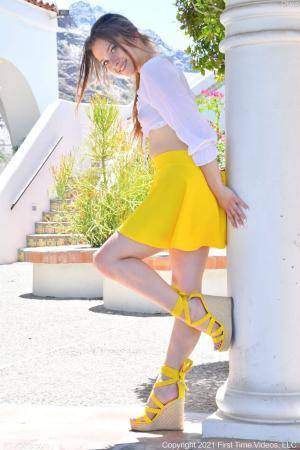 Original 852 px/ 1280 px