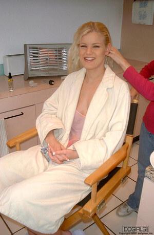 Original 670 px/ 1024 px