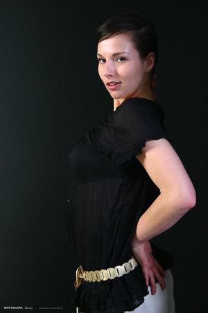 Original 2048 px/ 3072 px