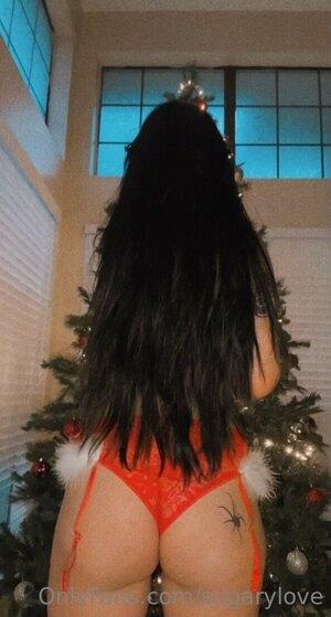 Original 593 px/ 1104 px