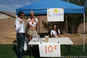 Original 900 px/ 600 px