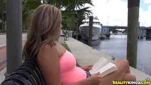 Original 3840 px/ 2160 px