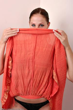 Original 682 px/ 1024 px