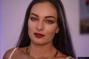 Original 2160 px/ 1441 px