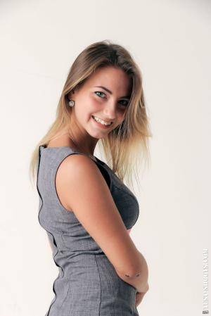 Original 854 px/ 1280 px