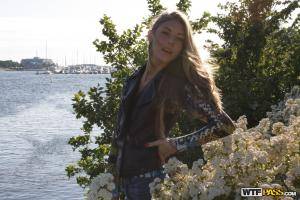 Original 1600 px/ 1067 px