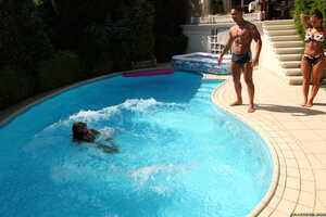 Original 2495 px/ 1663 px