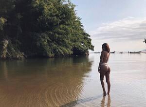 Original 1080 px/ 792 px