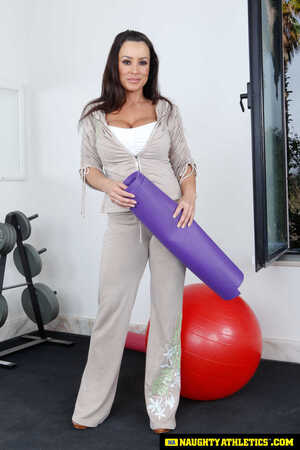 #NaughtyAmerica - Lisa Ann - Naughty Athletics - Sexy Milf Lisa Ann takes a clients cock and gives it a workout