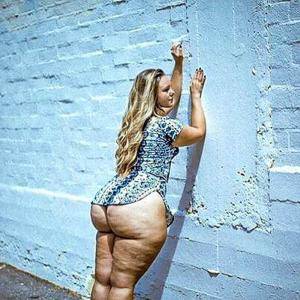 Original 703 px/ 703 px