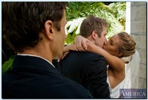 Original 850 px/ 573 px