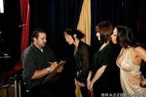 Original 900 px/ 599 px