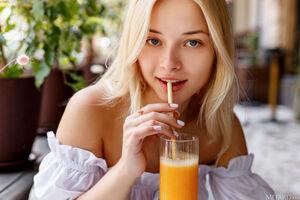 Original 4500 px/ 3000 px