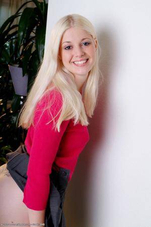 Original 682 px/ 1024 px