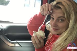 Original 3000 px/ 2000 px