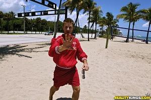 Original 900 px/ 600 px