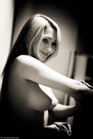 Original 1366 px/ 2048 px